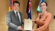 Tổng Lãnh sự Việt Nam tại Perth gặp Giám đốc Văn phòng Bộ Ngoại giao Australia