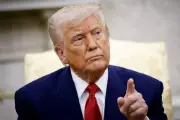 Tổng thống Trump cảnh báo sẽ tấn công Iran mạnh hơn nếu không ngăn lực lượng ủy nhiệm