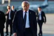 Tổng thống Trump phản ứng khi hoãn ký thỏa thuận hòa bình với Iran
