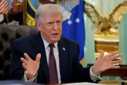 Tổng thống Trump sẵn sàng điều quân thu giữ uranium của Iran