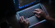 Tính năng Night Light trên Windows 11 giúp giảm mỏi mắt, mất ngủ