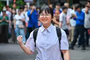 Top 10 trường THPT có điểm chuẩn biến động nhất TPHCM năm 2026