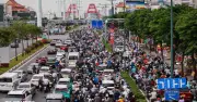 TP.HCM mở thêm làn cho xe máy trên đường Phạm Văn Đồng giảm ùn tắc