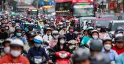 TP.HCM tách làn ô tô, xe máy trên quốc lộ 13 để giảm kẹt xe