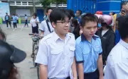 Tp.HCM: Thí sinh rời phòng thi tiếng Anh lớp 10 với nụ cười tươi, tự tin đạt điểm cao