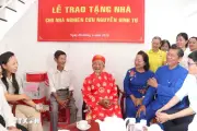 TP.HCM trao tặng nhà cho nhà nghiên cứu Nguyễn Đình Tư
