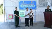 Trao tặng Nhà Đại đoàn kết cho hộ cận nghèo ở biên giới Đắk Lắk