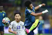 Trực tiếp Uzbekistan 0-1 Colombia: Bàn mở tỷ số của Colombia