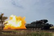 Ukraine tăng lương binh sĩ, mở rộng tuyển quân nước ngoài