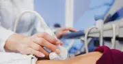 Uống nước mát gan mỗi ngày có thực sự tốt? Bác sĩ giải đáp