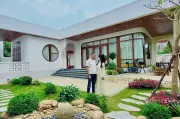 Vợ chồng Hà Nội bỏ phố về làng xây nhà vườn 3 tỷ đồng đẹp như resort