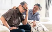 Về già, càng tham càng cho con cái tiền nhiều, quan hệ càng dễ mệt mỏi