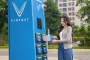 V-Green và EVNHANOI hợp tác lắp đặt 10.000 tủ đổi pin xe điện tại Hà Nội