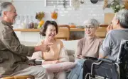 Về hưu mới hiểu: Người con được đồng nghiệp nhớ đến thường có 2 điều này