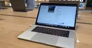 Vì sao MacBook chưa có màn hình cảm ứng? Apple có kế hoạch gì?