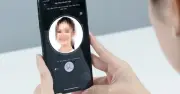 Vì sao đã sinh trắc học, người dân vẫn mất tiền trong tài khoản?