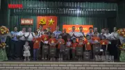 Video: Đặc khu Trường Sa vui Tết Thiếu nhi