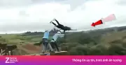 Video cảnh cô gái nhảy bungee từ độ cao 40 m trong khi chưa cài dây an toàn