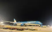 Vietnam Airlines thực hiện chuyến bay thứ hai chở 46,8 tấn hàng cứu trợ tới Venezuela