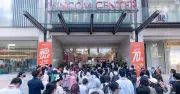 Vincom Red Sale 2026: 2.246 gian hàng giảm đến 70%, lần đầu livestream O2O