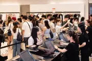 Vincom Red Sale 2026: Lễ hội mua sắm lớn với 2.246 gian hàng giảm giá