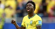 Vinicius tỏa sáng với cú đúp, Brazil thắng Scotland 3-0, giành ngôi đầu bảng C World Cup 2026