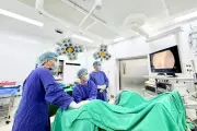 Vinmec Hạ Long cứu cụ ông 89 tuổi thoát suy thận nhờ nội soi ít xâm lấn