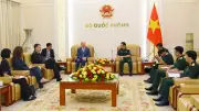 Việt Nam và Canada thúc đẩy hợp tác quốc phòng toàn diện