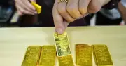 Vàng giảm mạnh nhất từ đầu năm, người mua đỉnh lỗ hơn 40 triệu đồng/lượng