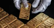 Vàng không còn dễ cất kết: Thế giới bước vào cuộc chơi mới