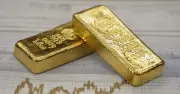 Vàng lao dốc, quỹ SPDR tiếp tục xả hàng mạnh tay