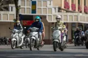 Vùng núi Bắc Bộ mưa to, Trung Bộ và Nam Bộ nắng nóng