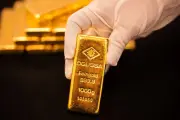 Vàng tuần giảm mạnh nhất năm 2026, WGC tiết lộ kế hoạch mua kỷ lục của ngân hàng trung ương