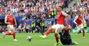 William Saliba chấn thương lưng, chạy đua với thời gian để kịp World Cup 2026