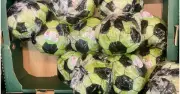 Xà lách cuộn hình bóng đá giá 30 nghìn gây sốt mùa World Cup