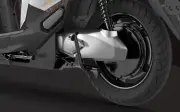 Xe máy điện tại Việt Nam trang bị ngang xe ga 150cc, chạy 173 km, sạc siêu tốc, giá gần 53 triệu đồng