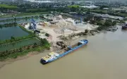Xe tải cháy rầm rập trên tuyến Đê Sông Luộc ở Hưng Yên liên tiếp bị đình chỉ vi phạm