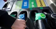 Xăng E85 rẻ hơn đáng kể, 400.000 xe Pháp từ bỏ xăng truyền thống
