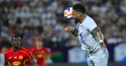 Xuân Son đáp trả chỉ trích bằng hat-trick vào lưới SLNA