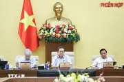 Ủy ban Thường vụ Quốc hội xem xét kế hoạch tài chính 5 năm quốc gia