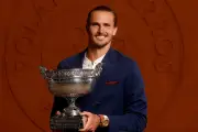 Zverev trút bỏ gánh nặng sau chức vô địch Roland Garros 2026