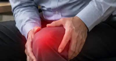4 dấu hiệu đau khớp gối người trung niên cần đi khám sớm