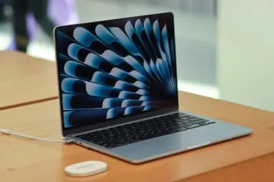 Apple mạo hiểm giải bài toán khó với thiết bị gập
