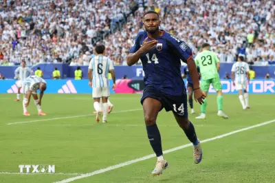 Argentina hòa Cape Verde 2-2: Siêu phẩm vào lưới Argentina