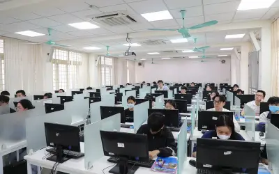Bộ GD&ĐT công bố lộ trình thi tốt nghiệp THPT trên máy tính vào năm 2027