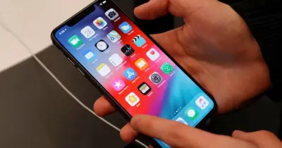 Bí mật chấm đỏ nhấp nháy trên iPhone: Nguyên nhân và cách tắt