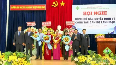 Bổ nhiệm Hiệu trưởng và Phó Hiệu trưởng Trường Chính trị Vĩnh Long