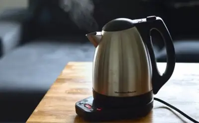 Bí quyết vệ sinh và bảo quản ấm siêu tốc bền gấp đôi