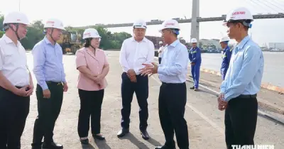 Bà Văn Thị Bạch Tuyết: Công tác Đảng phải gắn với phát triển doanh nghiệp