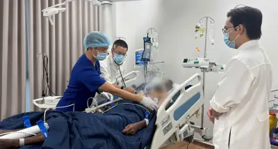 Bệnh viện Chợ Rẫy điều động ê-kíp ra Phú Quốc cấp cứu nạn nhân vụ lật ca nô